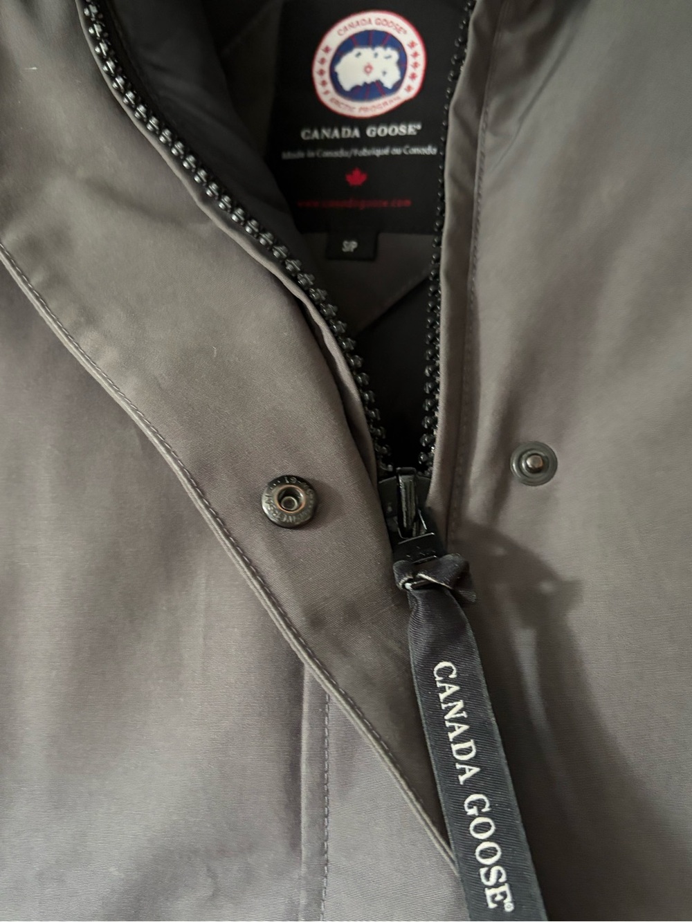 Women's Canada Goose Victoria Parka Dark Gray - Picture 2 of 2